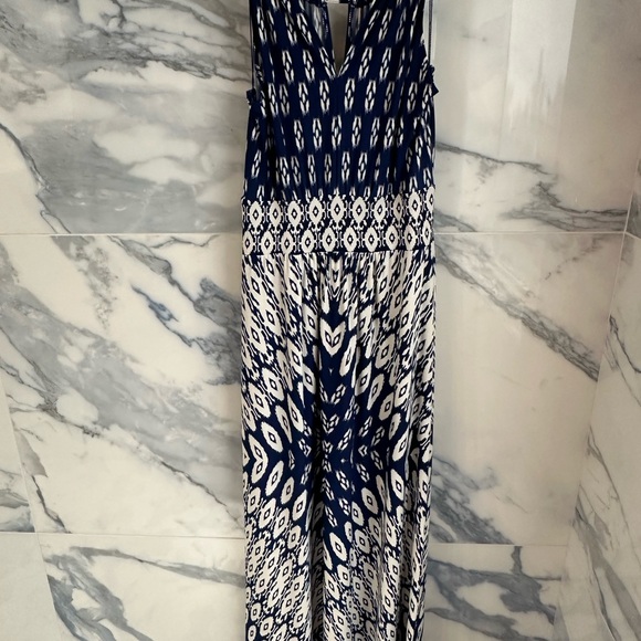 Maxi Dress - Picture 4 of 5